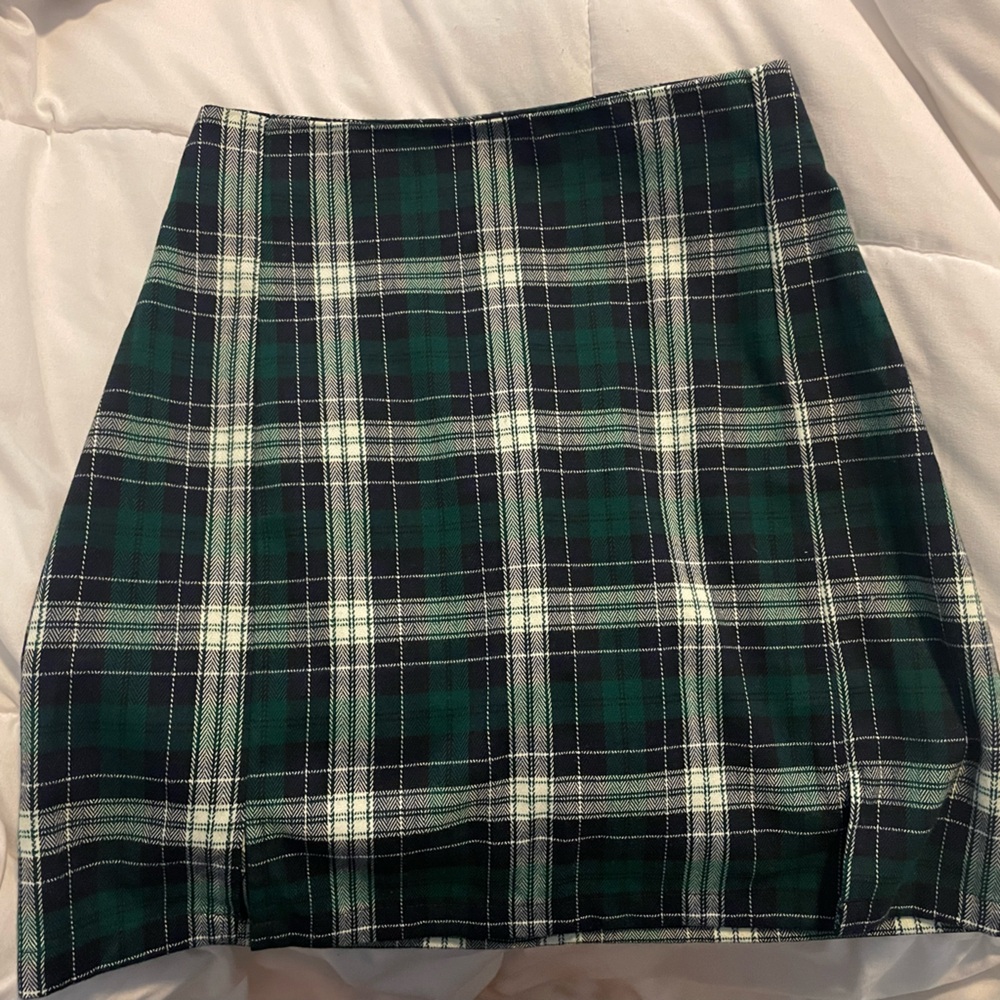 Brandy Melville Green Cara Skirt